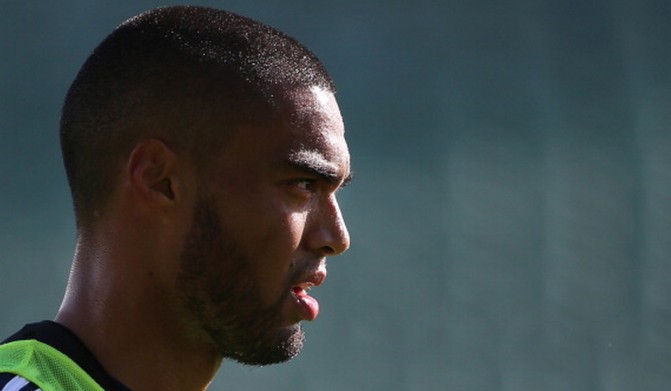 Liverpool target Winston Reid set to leave West Ham