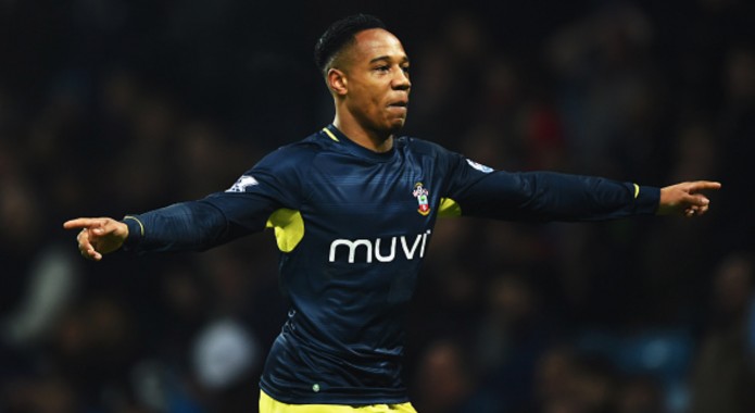 Liverpool make move for Clyne