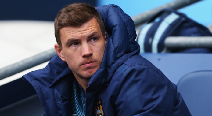 Reds Target Premier League Strikers