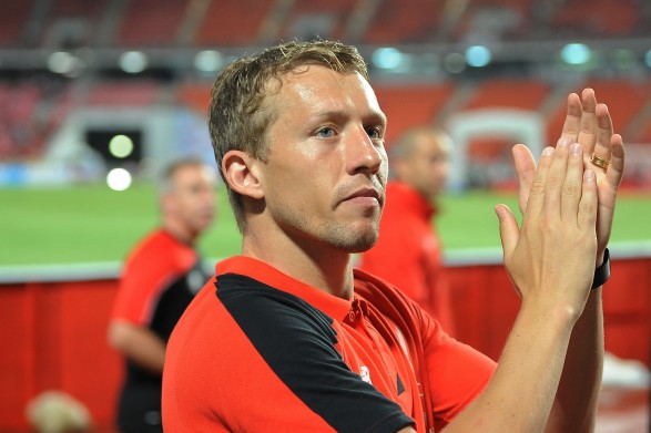 Liverpool open to offers for Lucas