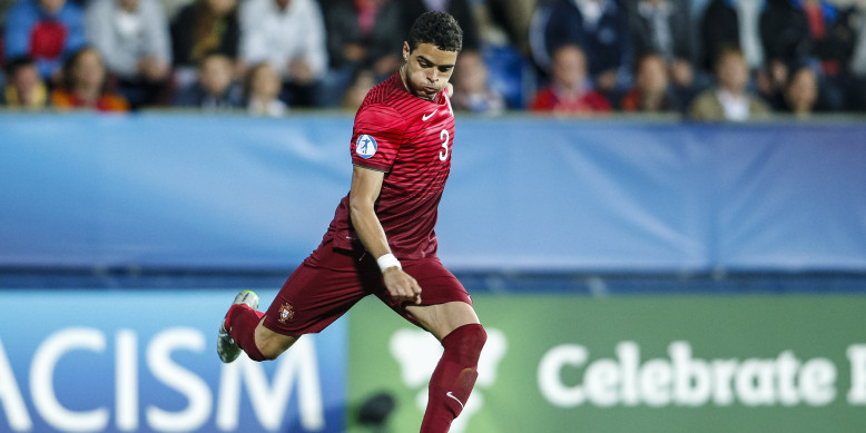 Sherwood hints at midfield role for Ilori