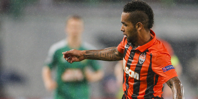 Liverpool priced out of Teixeira deal