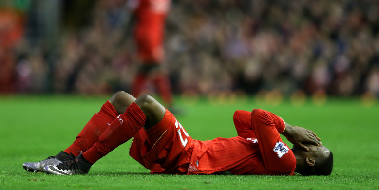Liverpool striker set to miss a month after knee surgery
