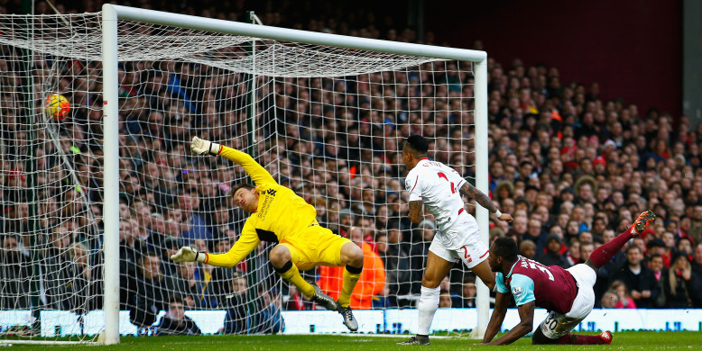 Five goalkeepers that could replace Mignolet