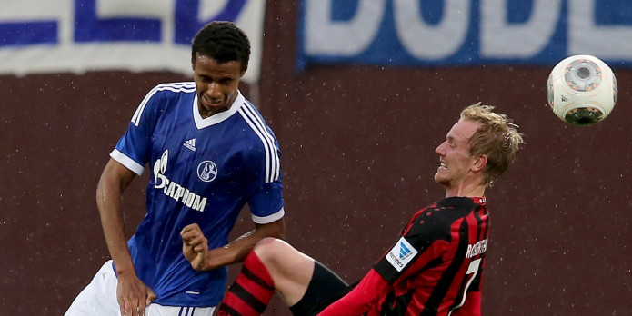 Defender signs pre-contract agreement with Liverpool