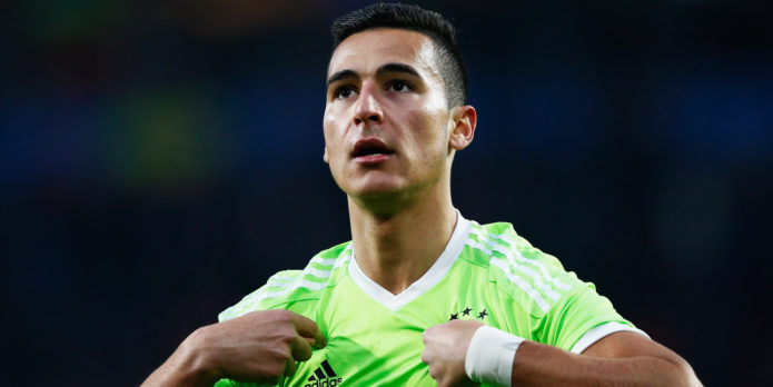 Reds consider £15 million move for Ajax star