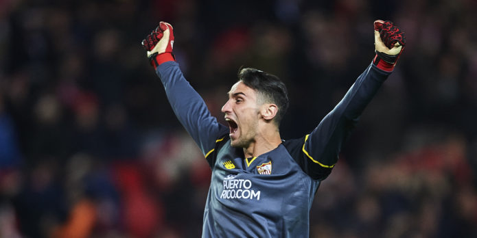 Liverpool in talks with Sevilla goalkeeper Sergio Rico