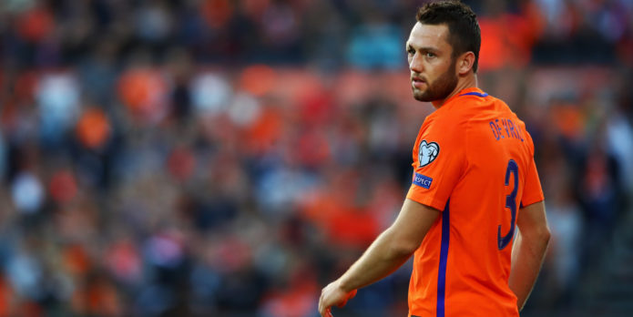 Lazio desperate for Reds target de Vrij to sign new deal