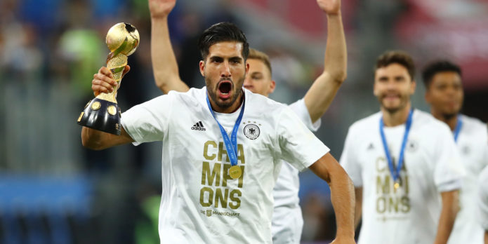 Klopp confirms Emre Can talks over new contract