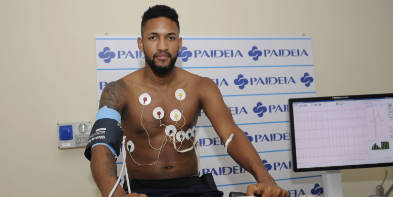 Liverpool in talks with Lazio for Wallace
