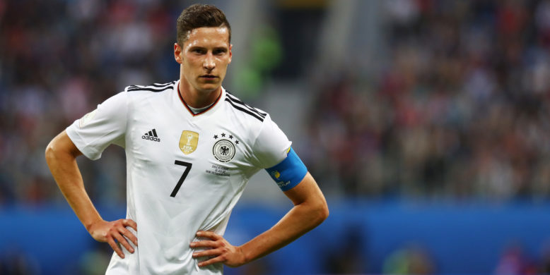 Liverpool target Draxler staying put, says agent