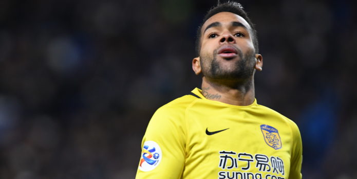 Liverpool alerted by Teixeira situation