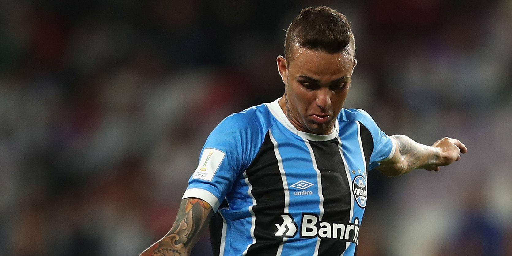 Liverpool open talks with Gremio over Luan transfer