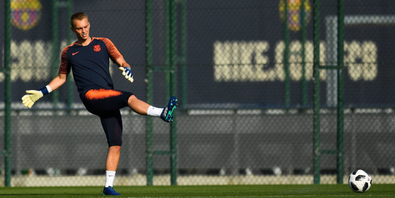 Liverpool linked with swoop for Jasper Cillessen