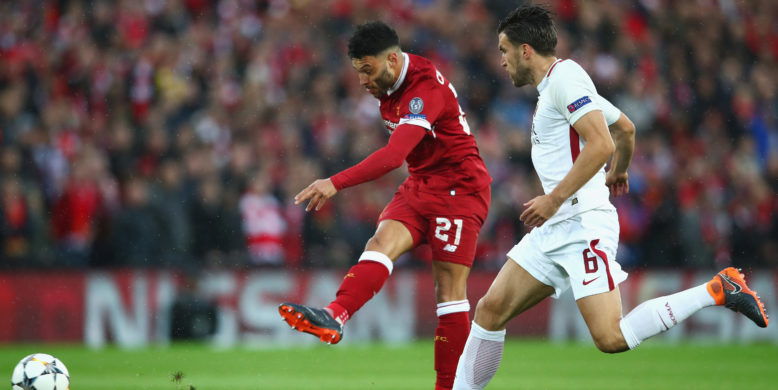Alex Oxlade-Chamberlain has surgery on injured knee
