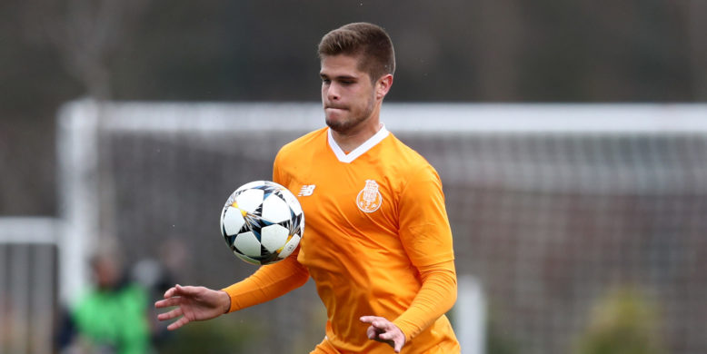 Liverpool set to make “tempting offer” for Queiros