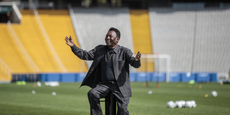 Pele backs Liverpool to win the Premier League title