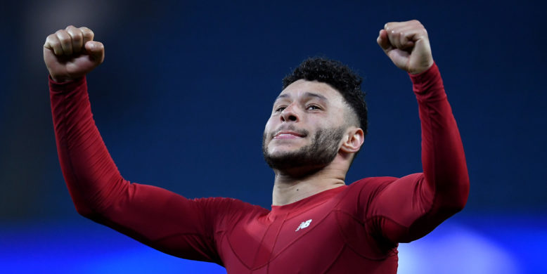 Alex Oxlade-Chamberlain celebrates with European Ryder Cup team