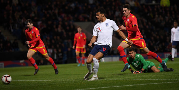 Rangers make official offer to take Solanke on loan