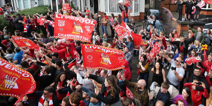 “Sorry Philippe!” Liverpool fans mock Coutinho after their Champions League victory