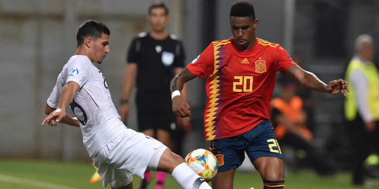 Liverpool target Firpo braced for Barcelona move