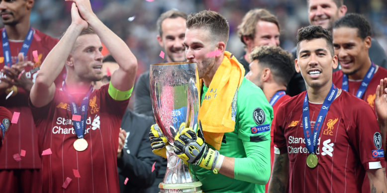 These Liverpool fans react to Adrian touching ‘This is Anfield’ sign