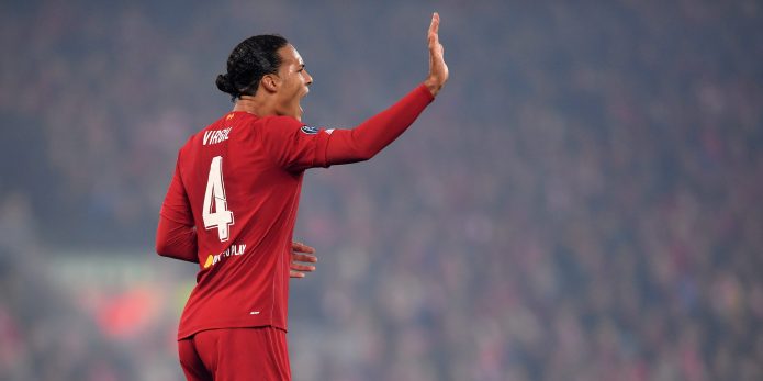 Virgil van Dijk meets Dutch royal family