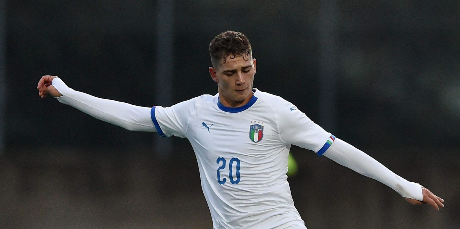 Liverpool set to battle Man City for Esposito signing