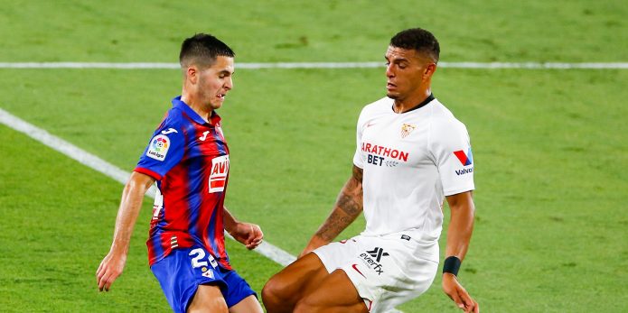 Man City make Liverpool-linked Diego Carlos their top summer target