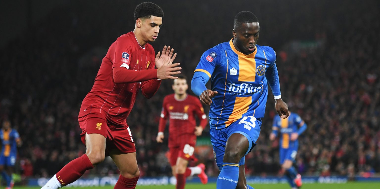 Ki-Jana Hoever considering a loan move this summer