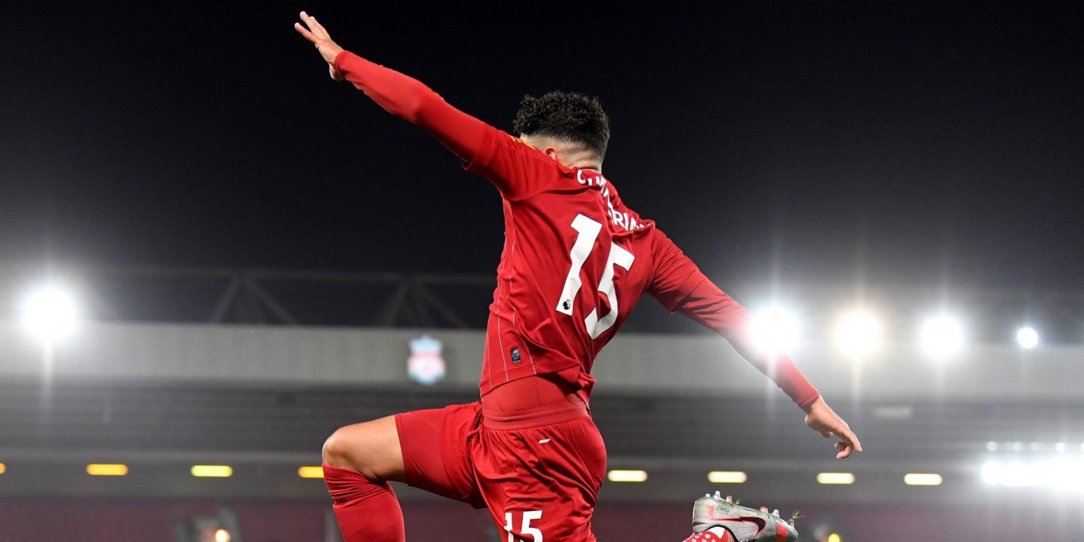 Alex Oxlade-Chamberlain flies back to Liverpool due to knee injury