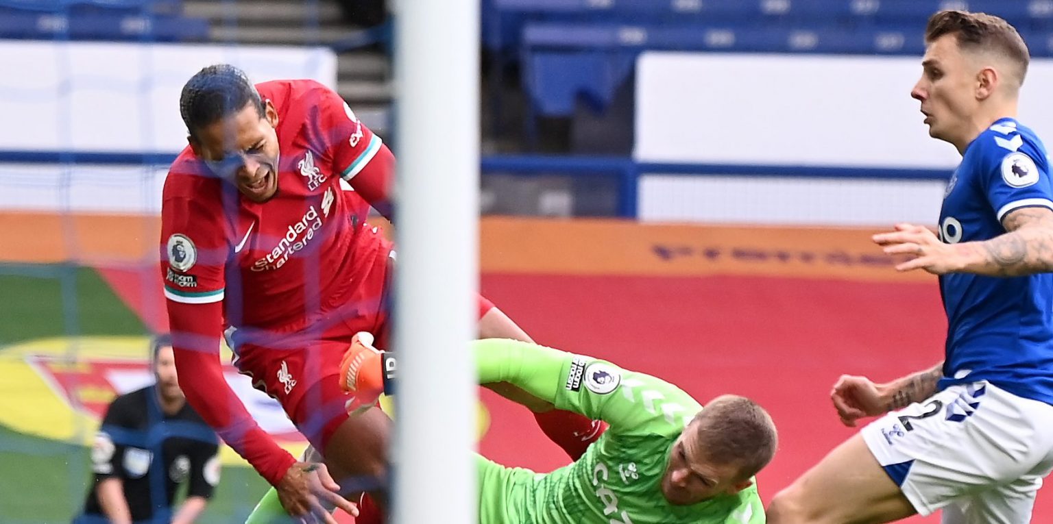 Michael Oliver admits he should have sent-off Jordan Pickford against Liverpool