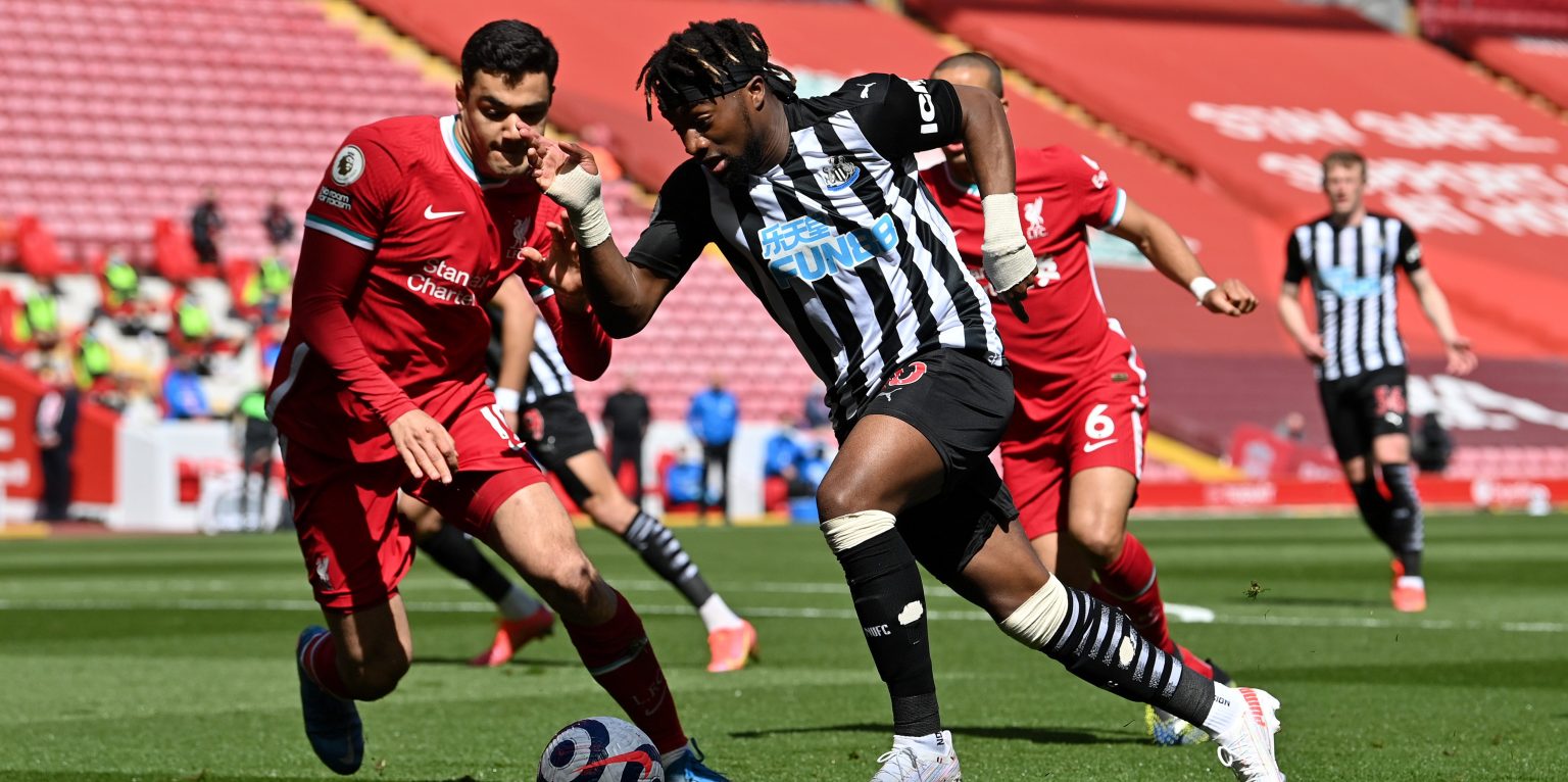 Virals: Allan Saint-Maximin defends Sadio Mane on social media