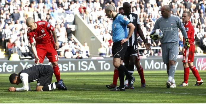 On this day: Pepe Reina sent off as Liverpool suffer defeat