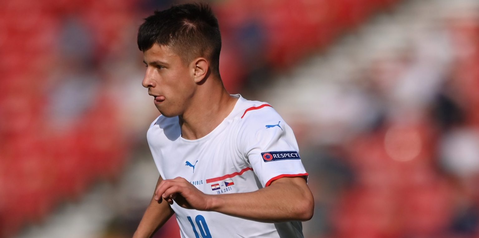 Virals: Liverpool ‘weigh up’ move for Sparta Prague starlet Adam Hlozek