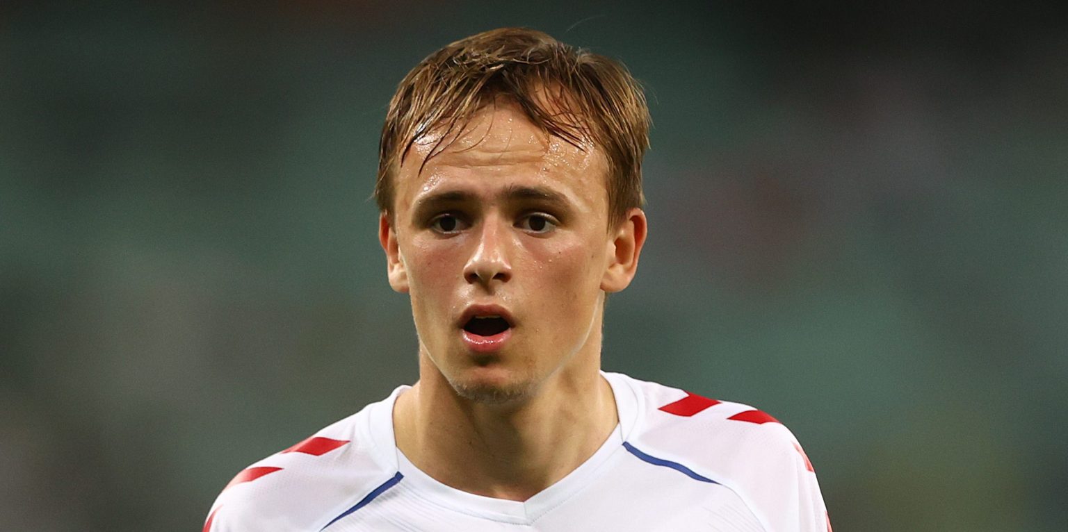 Virals: Liverpool consider ‘late swoop’ for Mikkel Damsgaard