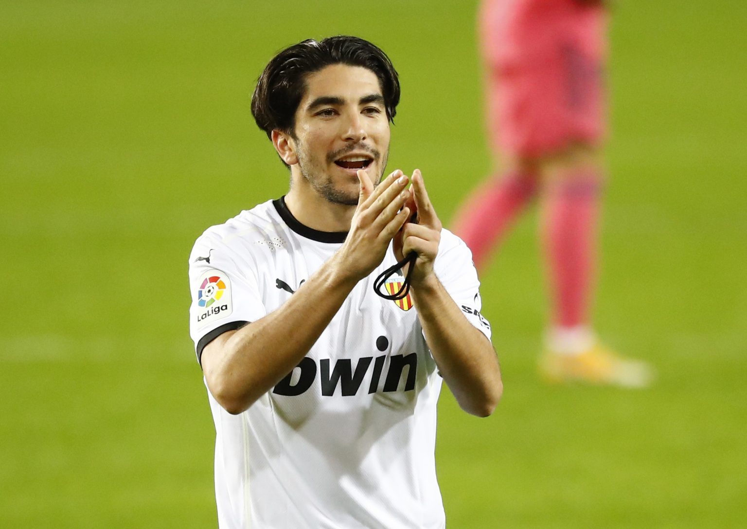 valencia-midfielder-carlos-soler