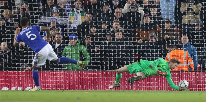 Virals: Mixed reactions from onlookers as Liverpool prevail on penalties