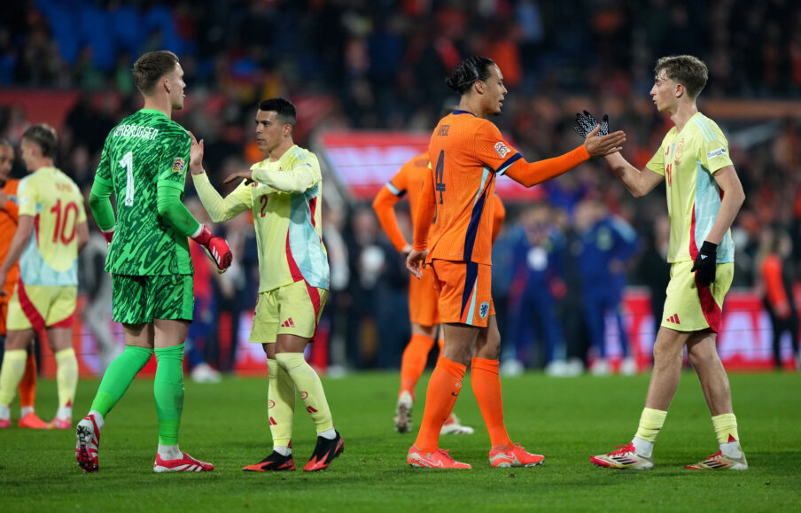 Dean Huijsen and Virgil Van Dijk shake hands on International Duty