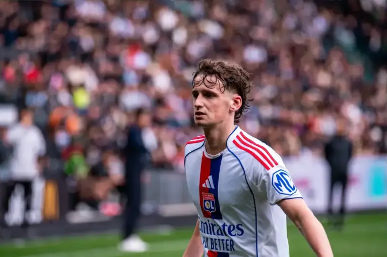 Tyler Morton snubs Szoboszlai for Liverpool legend in midfield debate