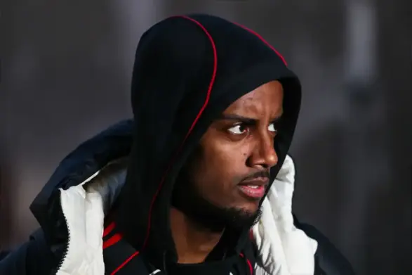 “No one will ever admit this” – Robbie Fowler makes Alexander Isak claim in Liverpool ‘write-off’ admission