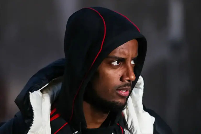 “No one will ever admit this” – Robbie Fowler makes Alexander Isak claim in Liverpool ‘write-off’ admission