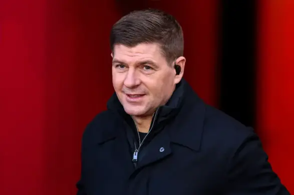 Steven Gerrard ‘waiting in the wings’ as Arne Slot Slot has lost Liverpool dressing room