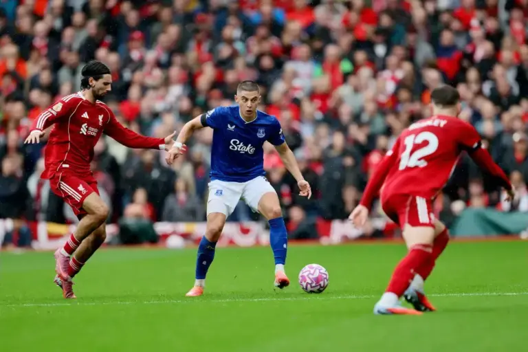 Everton v Liverpool: 3 Key Battles as Salah eyes Gerrard’s record in final Merseyside Derby