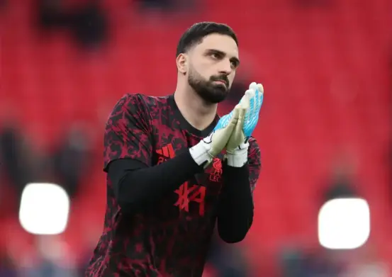 Arne Slot provides worrying Giorgi Mamardashvili injury update after Derby win