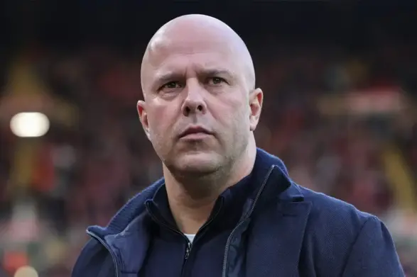 “Fans Won’t Like It” – Tony Cascarino slams Liverpool after PSG defeat