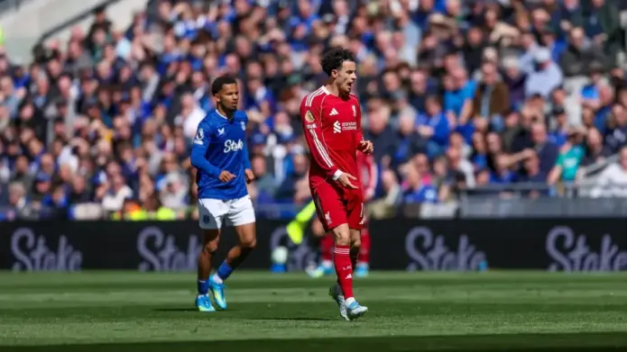 “Stepping stone”: Curtis Jones mocks Everton after dramatic Liverpool victory