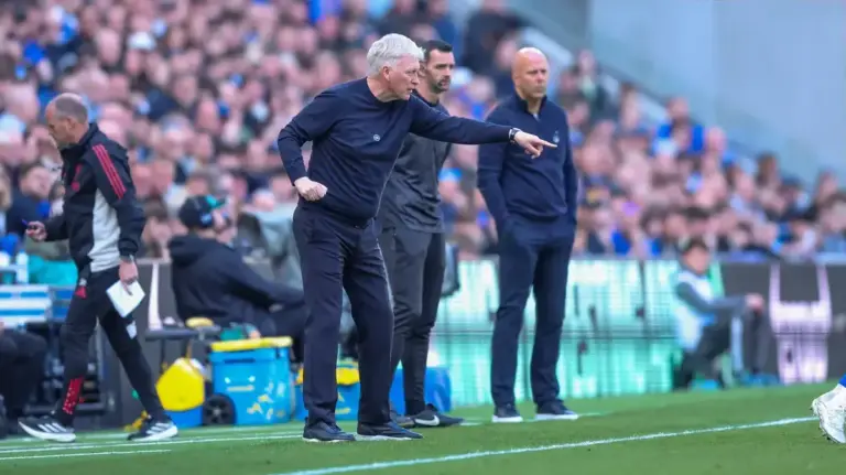 David Moyes “struggles to digest” heartbreak as Van Dijk breaks Everton hearts