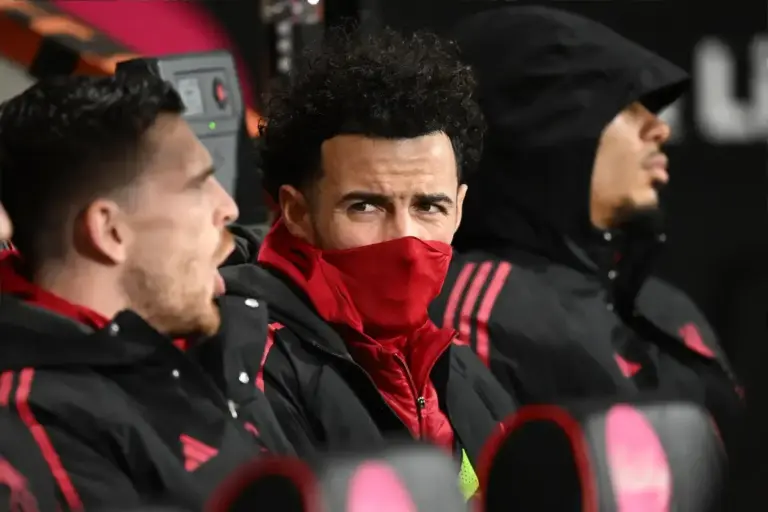 Liverpool vs PSG: Arne Slot handed big injury boost as key man spotted in training
