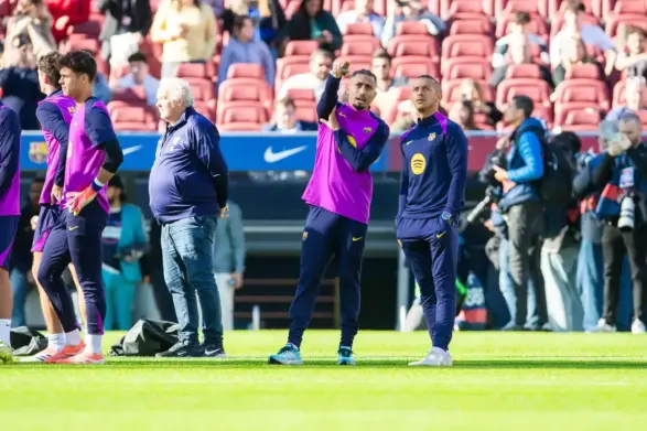 Former Liverpool fan favourite leaves coaching role for personal reasons